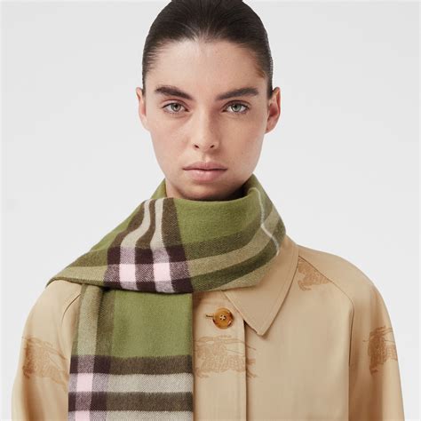 burberry scarf bleeding|burberry wool scarf.